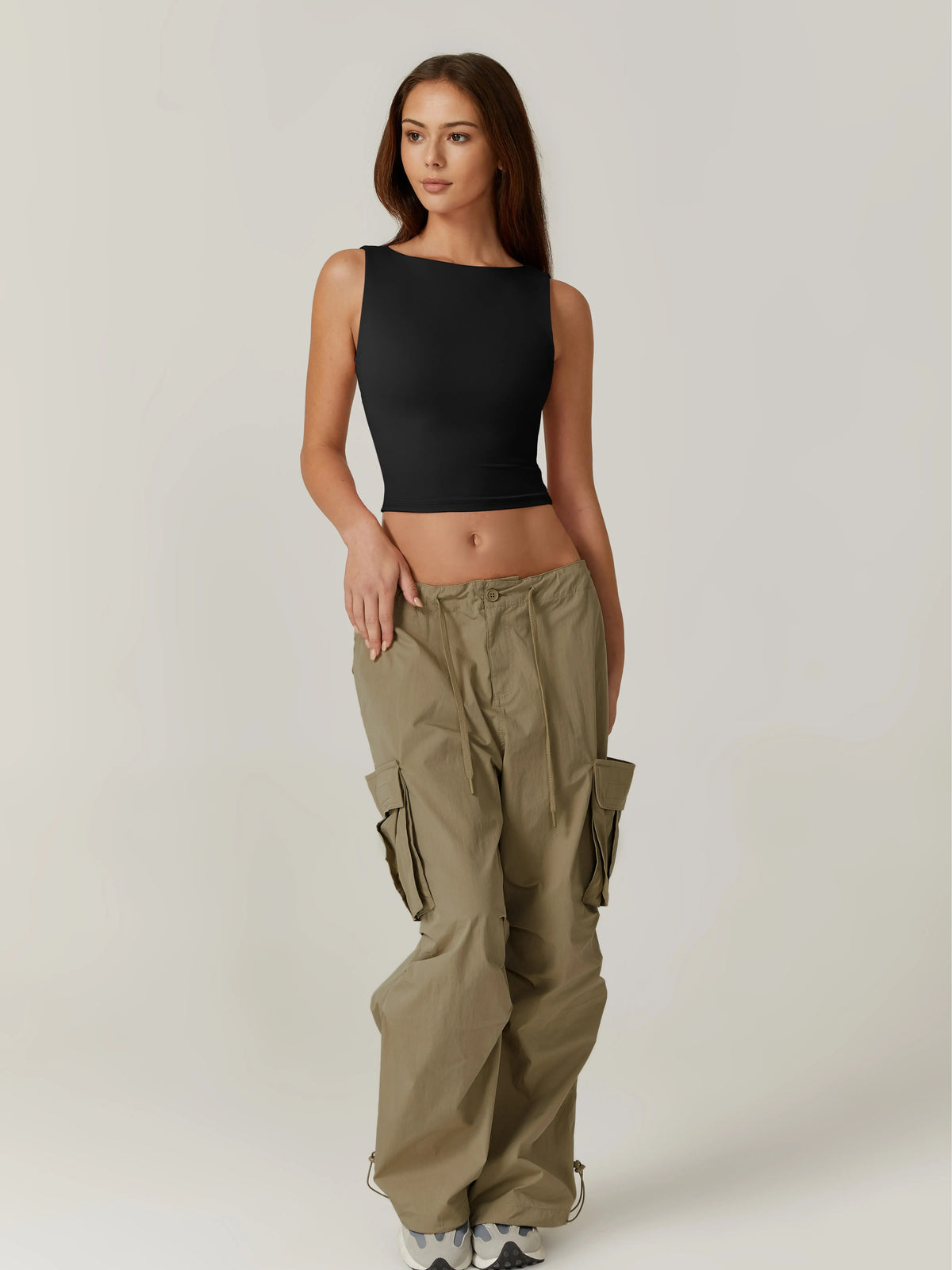 QINSEN Women's Open Back Sleeveless Crop Top