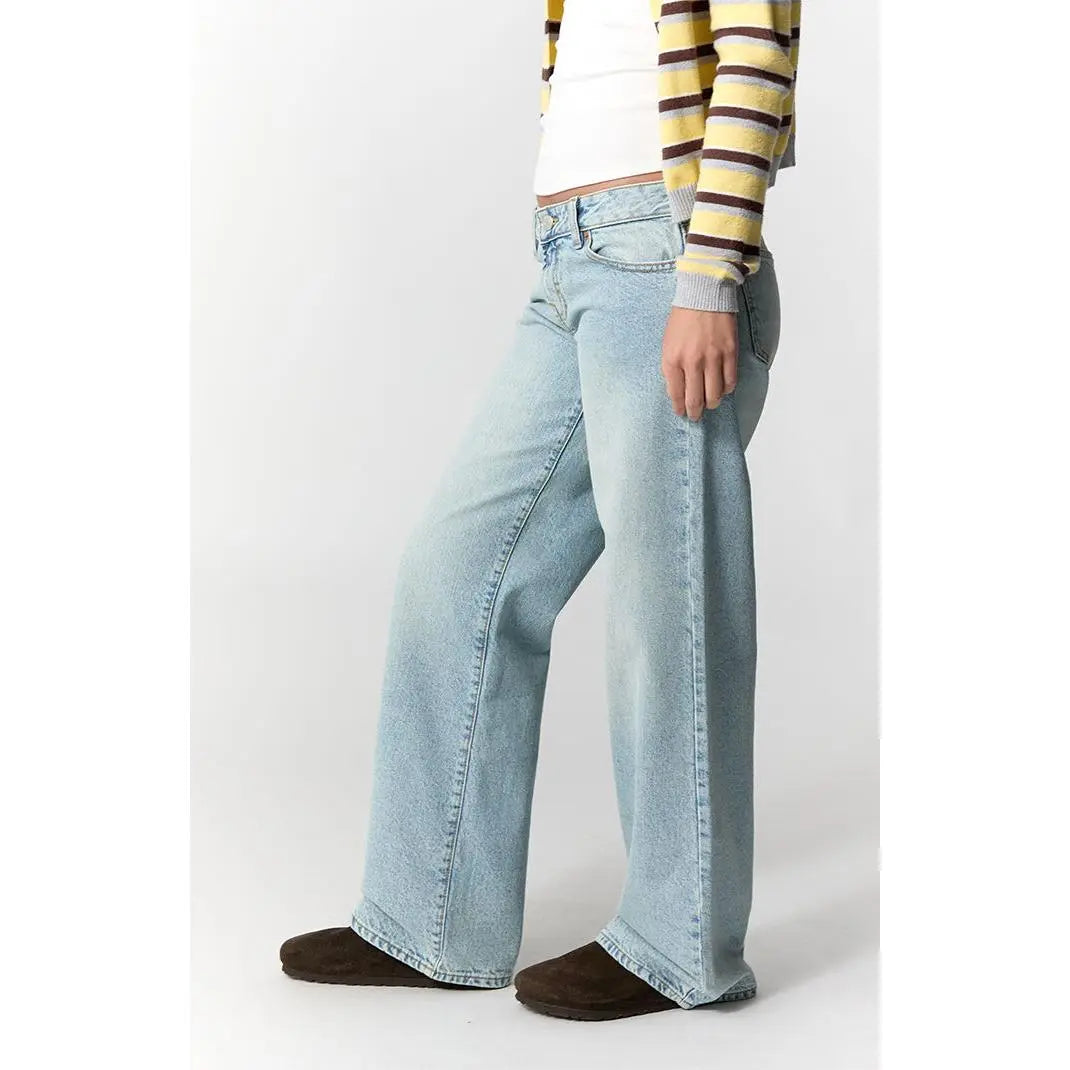 Pacsun Women's Zoe Low Rise Girlfriend Jeans Light Indigo Wash